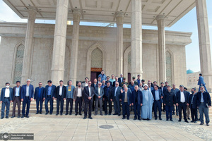 تجدید میثاق کارکنان منابع طبیعی و آبخیزداری کشور با آرمان های امام خمینی (س)