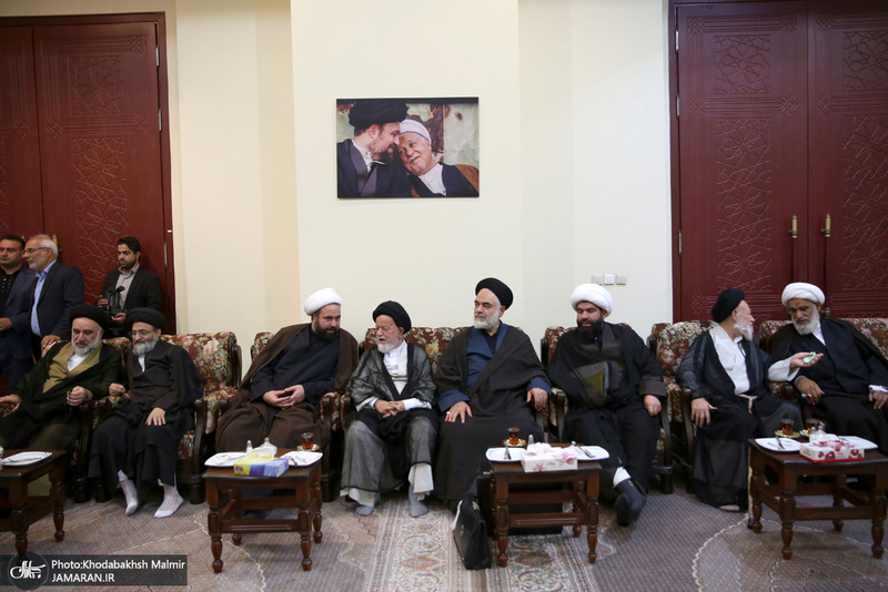 حاشیه تجدید میثاق هیأت رئیسه و اعضای مجلس خبرگان رهبری با آرمان های امام خمینی(س)