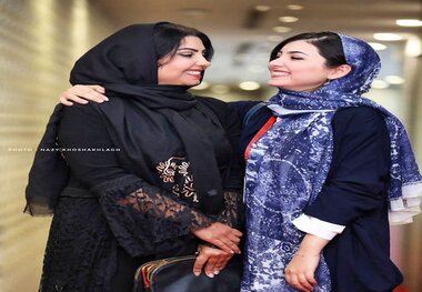 زیبا کرمعلی در کنار مادرش+ عکس