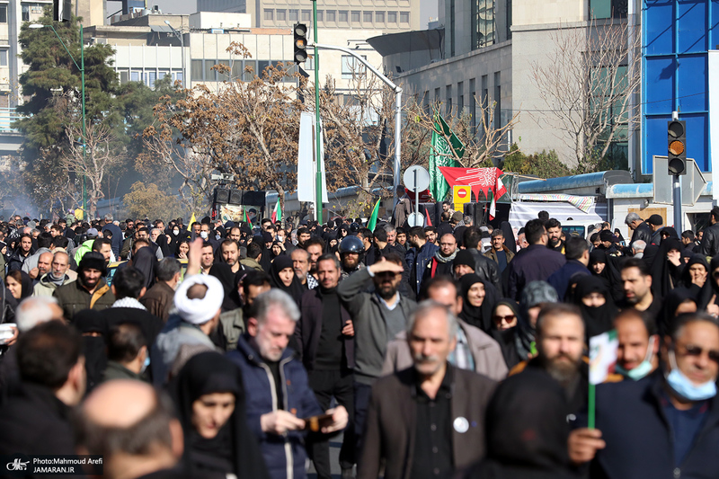 تشییع پیکرهای 110 شهید گمنام دفاع مقدس در تهران - 2