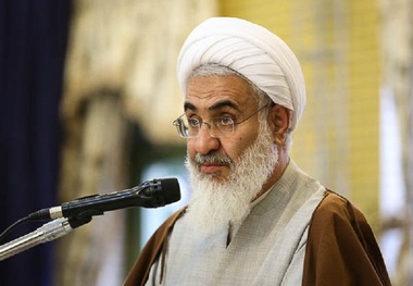 امام جمعه قزوین شهادت پاسداران را در حمله تروریستی تسلیت گفت