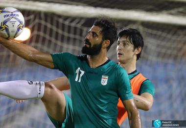 سرمربی زنیت دوباره تکذیب کرد؛ آزمون هیچ پیشنهادی ندارد