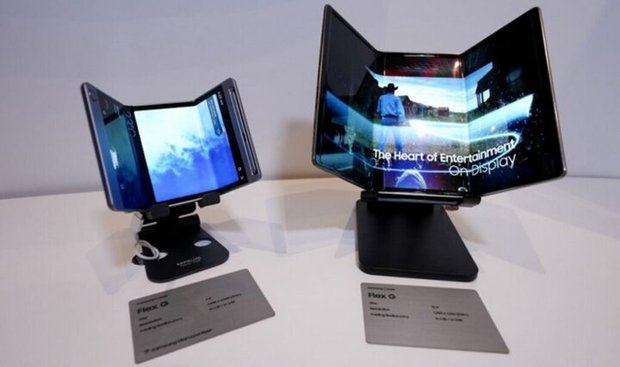 رونمایی از موبایل دوبار تاشو سامسونگ 
