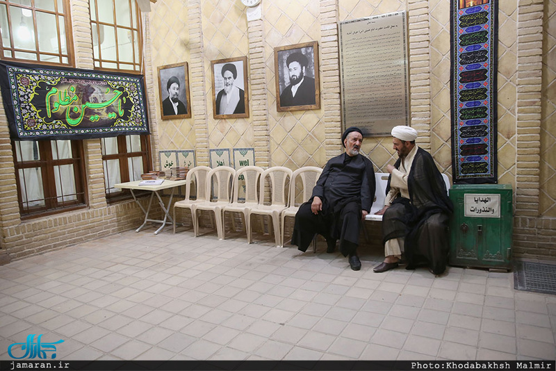 بازدید حجت الاسلام و المسلمین سید محمود دعایی از بیت امام در نجف