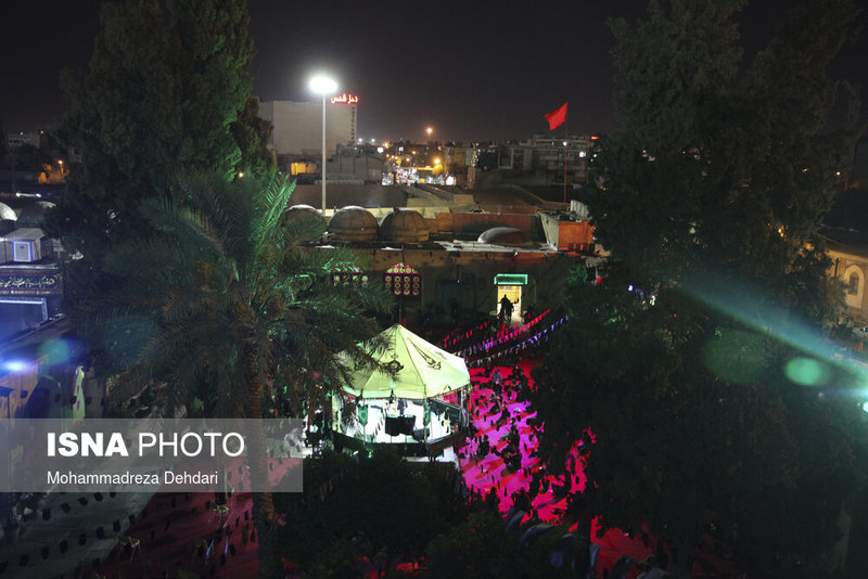 عزاداری شب چهارم محرم در مجاورت ارگ کریمخانی