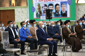 تجدید میثاق رئیس مجلس شورای اسلامی و نمایندگان با آرمان های حضرت امام (س)