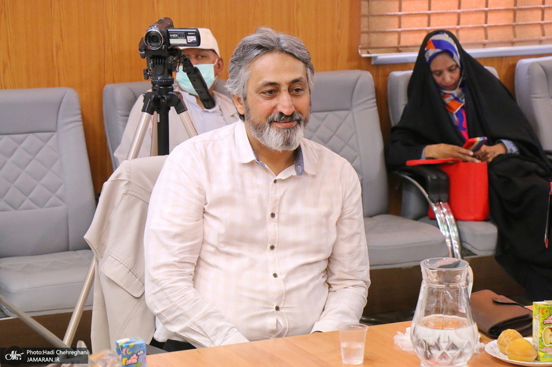 رونمایی از کتاب بررسی «نظریه خطابات قانونی»