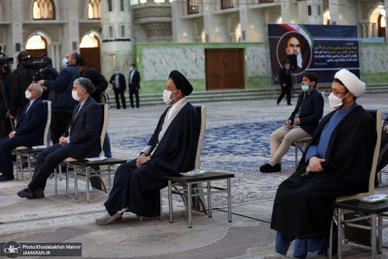 تجدید میثاق رئیس جمهور و اعضای هیأت دولت با آرمان‌های حضرت امام(س)