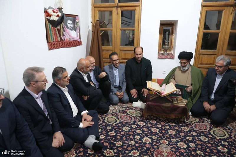 حضور وزیر کار در بیت تاریخی امام در خمین