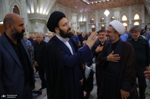 نماز ظهر و عصر روز ارتحال امام در حرم امام خمینی