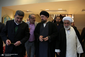 حضور سید حسن خمینی در اختتامبه مسایقات قرآنی ، اذان وتفسیر کارکنان بانک صادرات