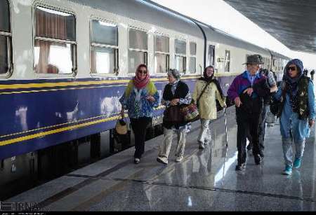 قطار گردشگری روسی - ایرانی وارد اصفهان شد