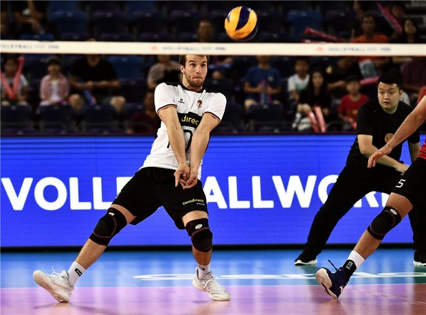 تیم ملی والیبال ایران به توکیو رفت
