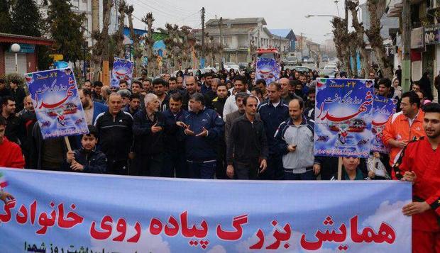 برپایی همایش پیاده روی خانوادگی گرامیداشت روز شهدا در گیلان