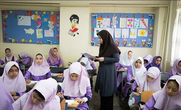 ۶ ماه حقوق معلمان حق‌التدریسی اصفهان پرداخت نشد