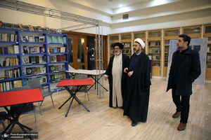بازدید رئیس موسسه تنظیم و نشر آثار امام خمینی (س) از مراحل آماده‌سازی هفته فرهنگی بر آستان آفتاب