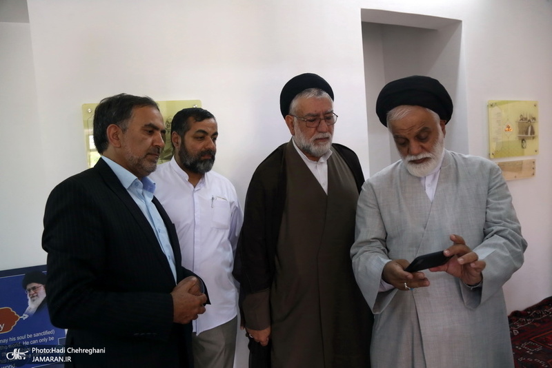 تجلیل از خدمات حجت الاسلام والمسلمین احمد احمدی خمینی