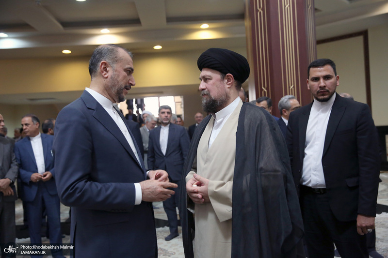 تجدید میثاق وزیر ، معاونان ومسئولان وزارت خارجه با آرمان های حضرت امام (س)