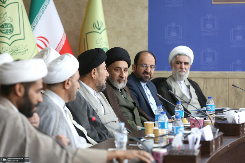 دیدار جمعی از علمای کشور عراق با رئیس موسسه تنظیم ونشر آثار امام خمینی