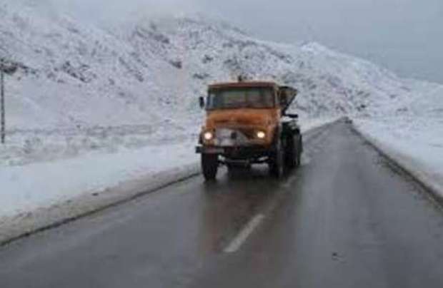 تردد خودرو در محورهای کوهستانی گلستان با زنجیر چرخ ممکن است