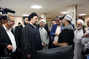 بازدید «سید حسن خمینی» از موسسه مطبوعاتی ایران