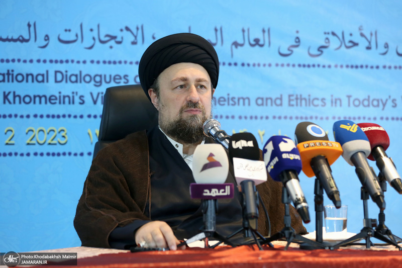 نشست «گفتمان توحیدی اخلاقی‌ امام‌ خمینی(س) در دنیای معاصر؛ دستاوردها و آینده فرارو» (2)