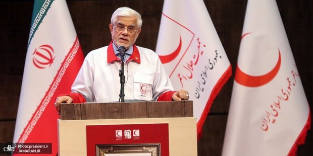 عارف: بابت مشکلات معیشتی از مردم عذرخواهی می‌کنیم/ دولت به مطالبات به حقِ مردم پاسخ در خور خواهد داد/ با تجربه جنگ ۱۲ روزه آمادگی ایران برای مقابله با شیطنت‌های احتمالی دشمنان ارتقاء یافته است/ مردم راهکار مقابله با تحریم‌ها را به مسئولین یاد داده‌اند