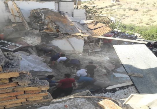  انفجار  و ریزش ساختمان در شهر مرزی نوسود استان کرمانشاه (5)