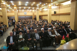 حضور سید حسن خمینی در مراسم ختم حجت الاسلام و المسلمین حمیدزاده 