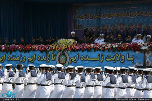 مراسم گرامیداشت روز ارتش جمهوری اسلامی ایران در جوار حرم امام خمینی(س)-1/ رژه