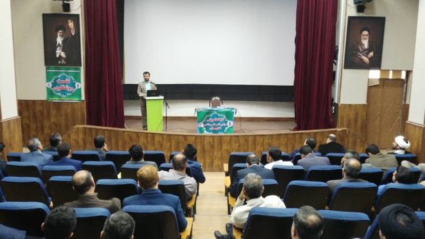 کارگاه آموزشی آسیب‌شناسی فضای مجازی در بوشهر برگزار شد
