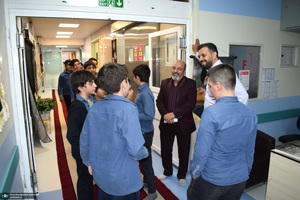 بازدید از اتاق بستری شدن امام خمینی (ره) در بیمارستان قلب جماران