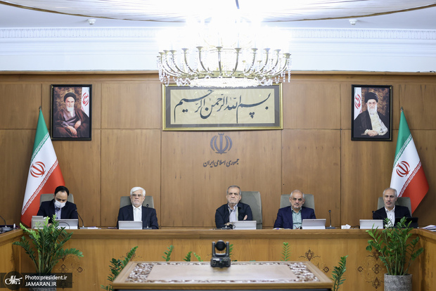 میدان سیاست عرصه تعامل است/ عمده گزندها و انتقادات ناشی از نادیده گرفتن وضع موجود است