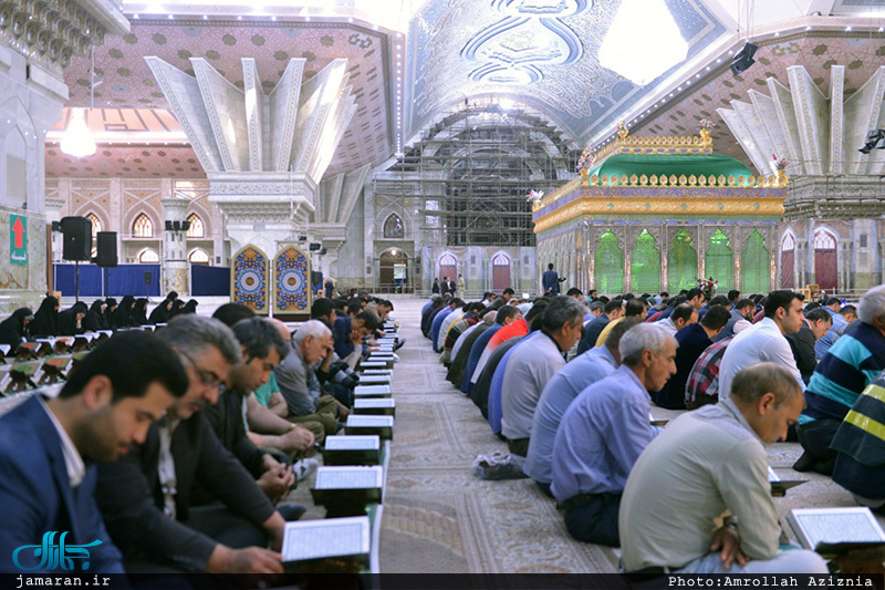 محفل انس با قرآن در حرم مطهر امام خمینی(س)