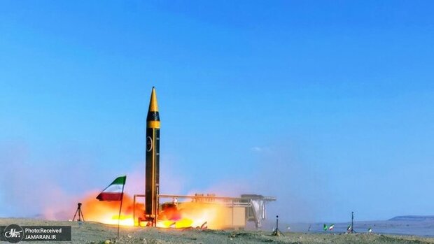 سپاه: مرکز فرماندهی و کنترل جدید آمریکا در غرب آسیا هدف موشک‌های خیبرشکن قرار گرفت/ انهدام مرکز ارتباطات ماهواره‌ای و رادار هشدار اولیه پایگاه هوایی آمریکا در علی السالم/ انهدام رادار کشف و کنترل هوایی و ایستگاه پمپاژ مخازن سوخت جنگنده‌های دشمن در بحرین