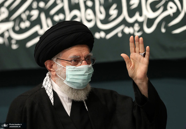 پنجمین شب مراسم عزاداری حضرت فاطمه‌ زهرا (س) در حسینیه امام خمینی