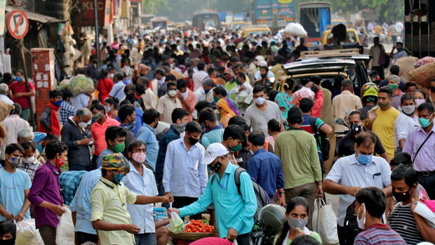 هند در آستانه یک فاجعه بزرگ ؛فروپاشی سیستم بهداشتی و مرگ بیماران کرونایی به دلیل کمبود اکسیژن