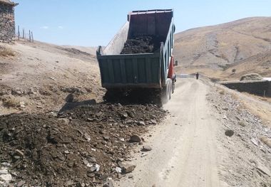 عملیات بهسازی راه‌های روستایی در مهاباد آغاز شد