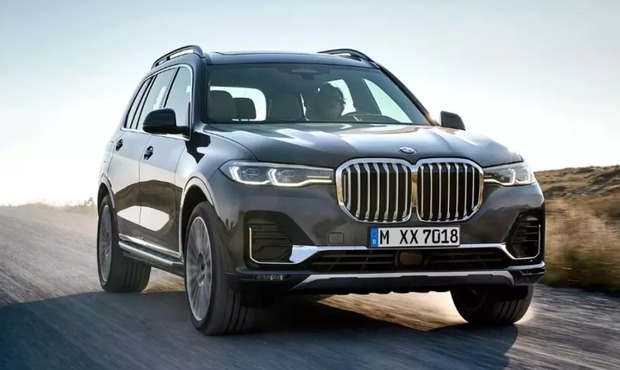 جزییاتی درباره خودروی بی ام و x7 با امکاناتی جذاب و دیدنی
