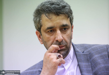 معاون دفتر رئیس‌جمهور: خبر جلسه محرمانه و برکناری یکی از وزرای دولت کذب است