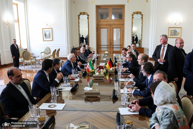  روایت ظریف از دیدار و گفتگوی صریح با وزیر خارجه آلمان در تهران