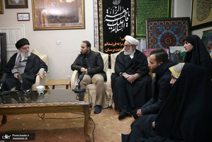 حضور رهبر معظم انقلاب اسلامی در منزل شهید حاج قاسم سلیمانی