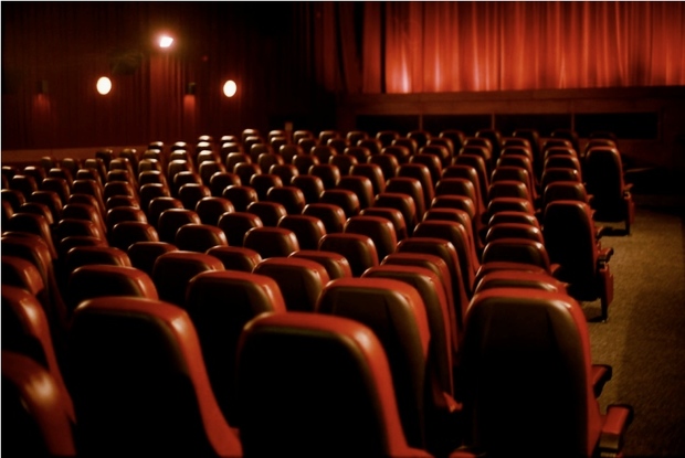سالن سینما در 62 شهرستان تجهیز می شود