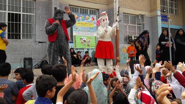 کاروان شادی کانون پرورش فکری لرستان به پلدختر اعزام شد