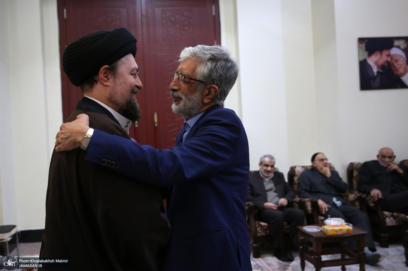 تجدید میثاق رئیس و جمعی از اعضای مجمع تشخیص مصلحت نظام با آرمان‌های امام خمینی (س)-2