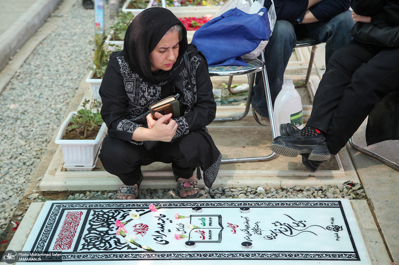 مراسم چهلمین روز شهدای جنگ تحمیلی ۱۲ روزه در قطعه 42 بهشت زهرا (س)