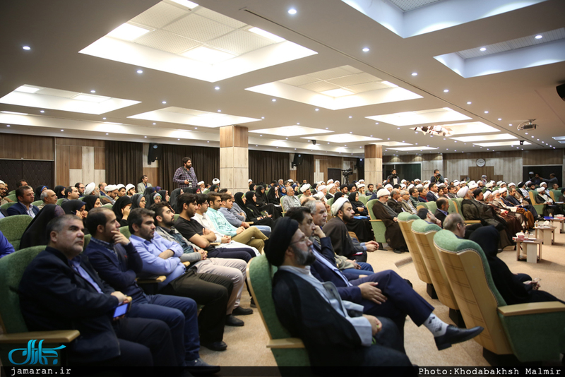 حضور سید حسن خمینی در همایش نقد روش شناسی تاریخ نگاری انقلاب اسلامی