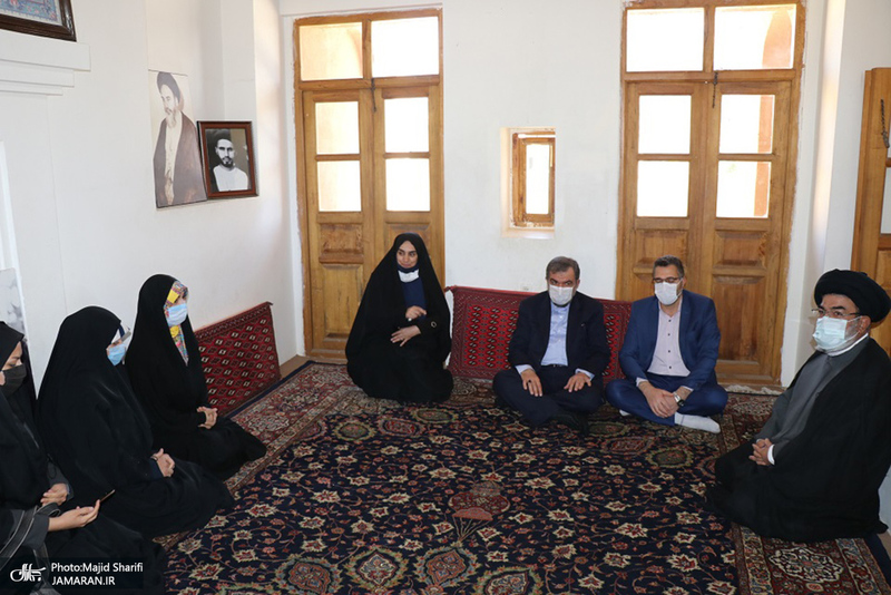 بازدید دبیرمجمع تشخیص مصلحت نظام از بیت و زادگاه امام خمینی(س)