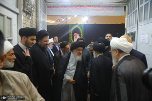 مراسم چهلمین روز تدفین رهبر شهید در دفتر آیت الله العظمی سیستانی در قم