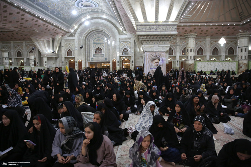 احیای شب بیست و سوم ماه مبارک رمضان در حرم مطهر امام خمینی (س)